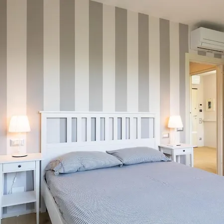 Luxury In Modern Villa Imperia